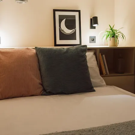 Stereo House By Larsen 3*